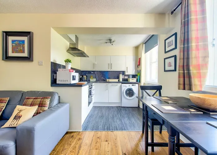 Stunning Studio Apartment Castle View